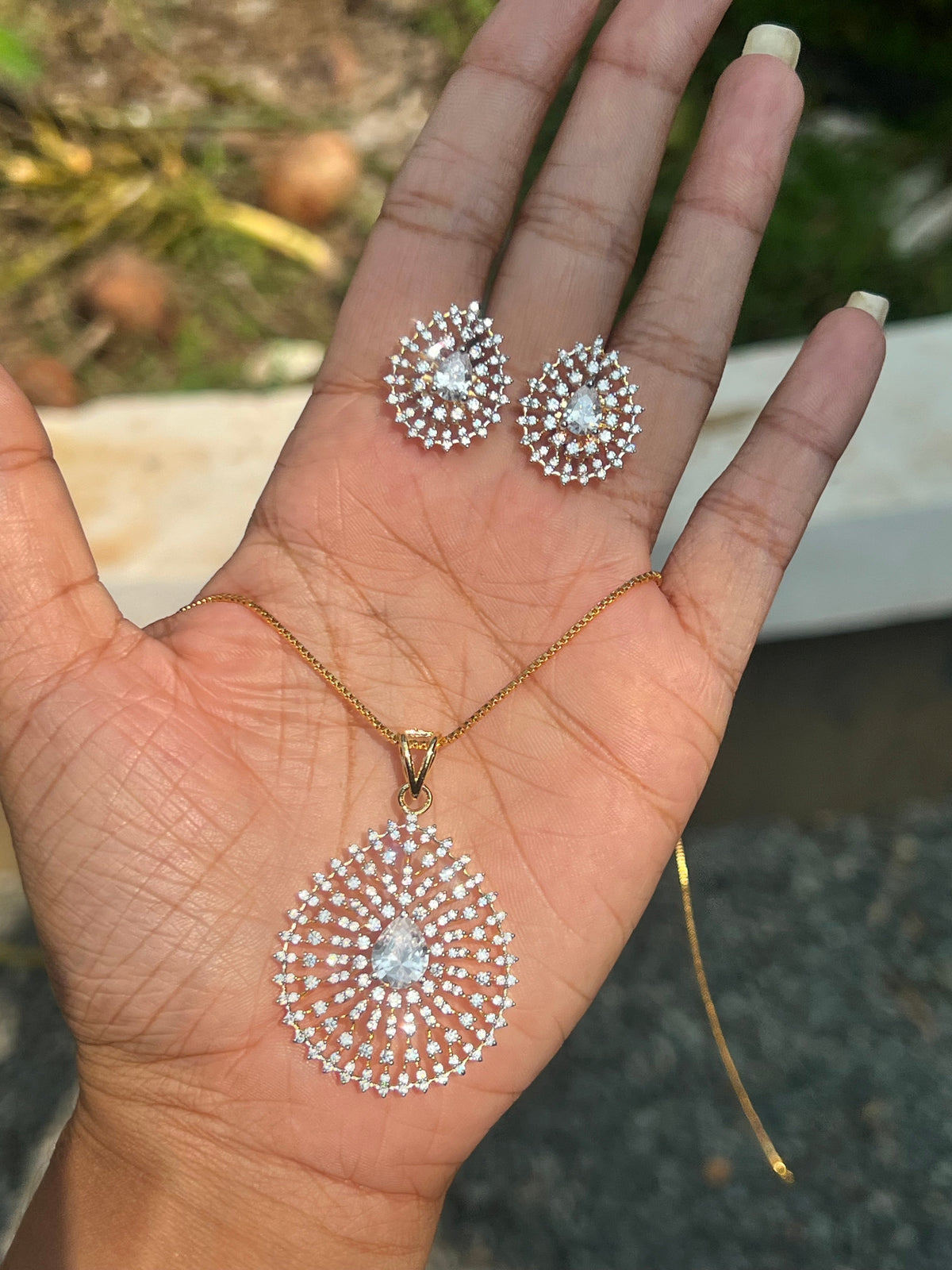 Premium diamond finish pendant chain set product code D134