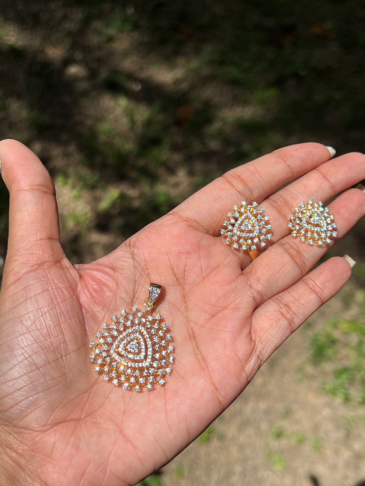 Premium diamond finish gj polish repolishable pendant set with chain product code 52