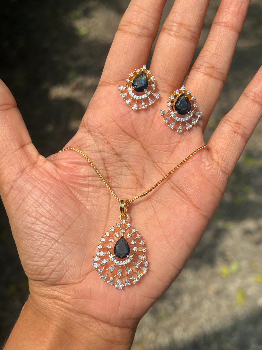 Premium occasion wear diamond finish pendant chain set product code D136