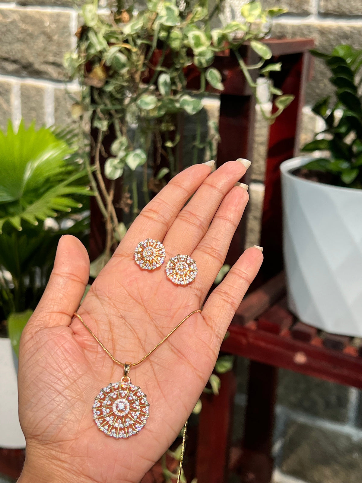 Premium occasion wear daimond finish pendant set with chain product code 64
