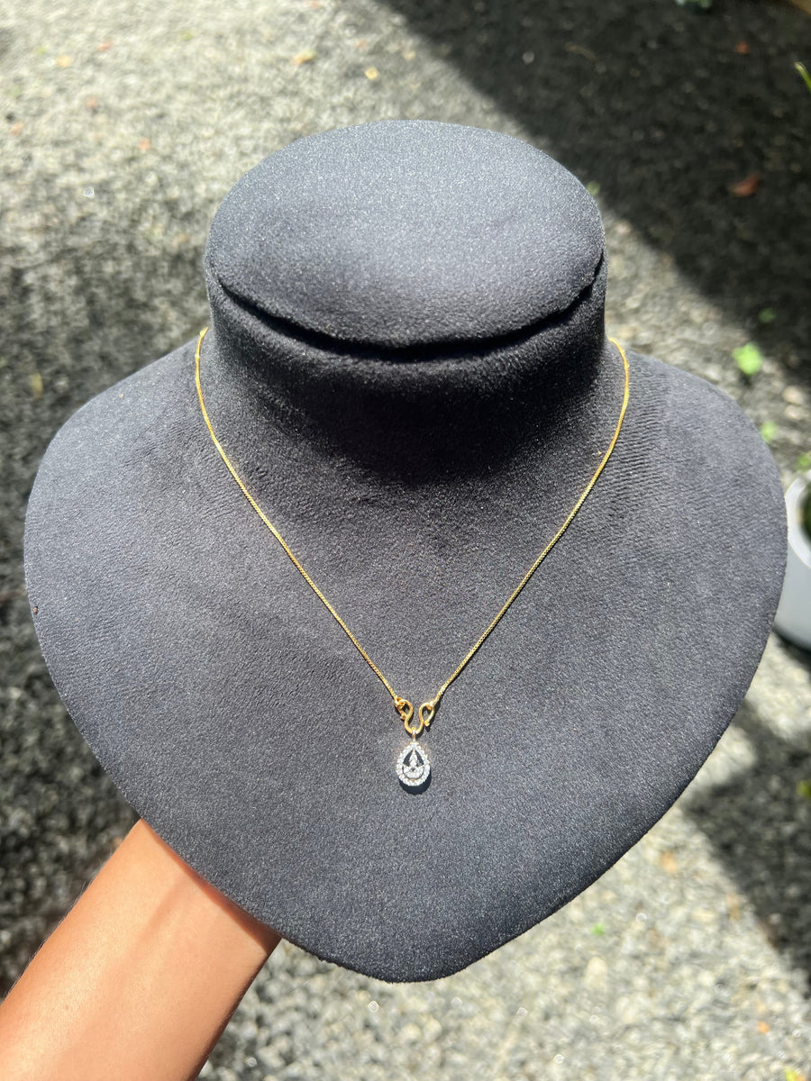 Premium party wear diamond finish pendant with chain product code D285