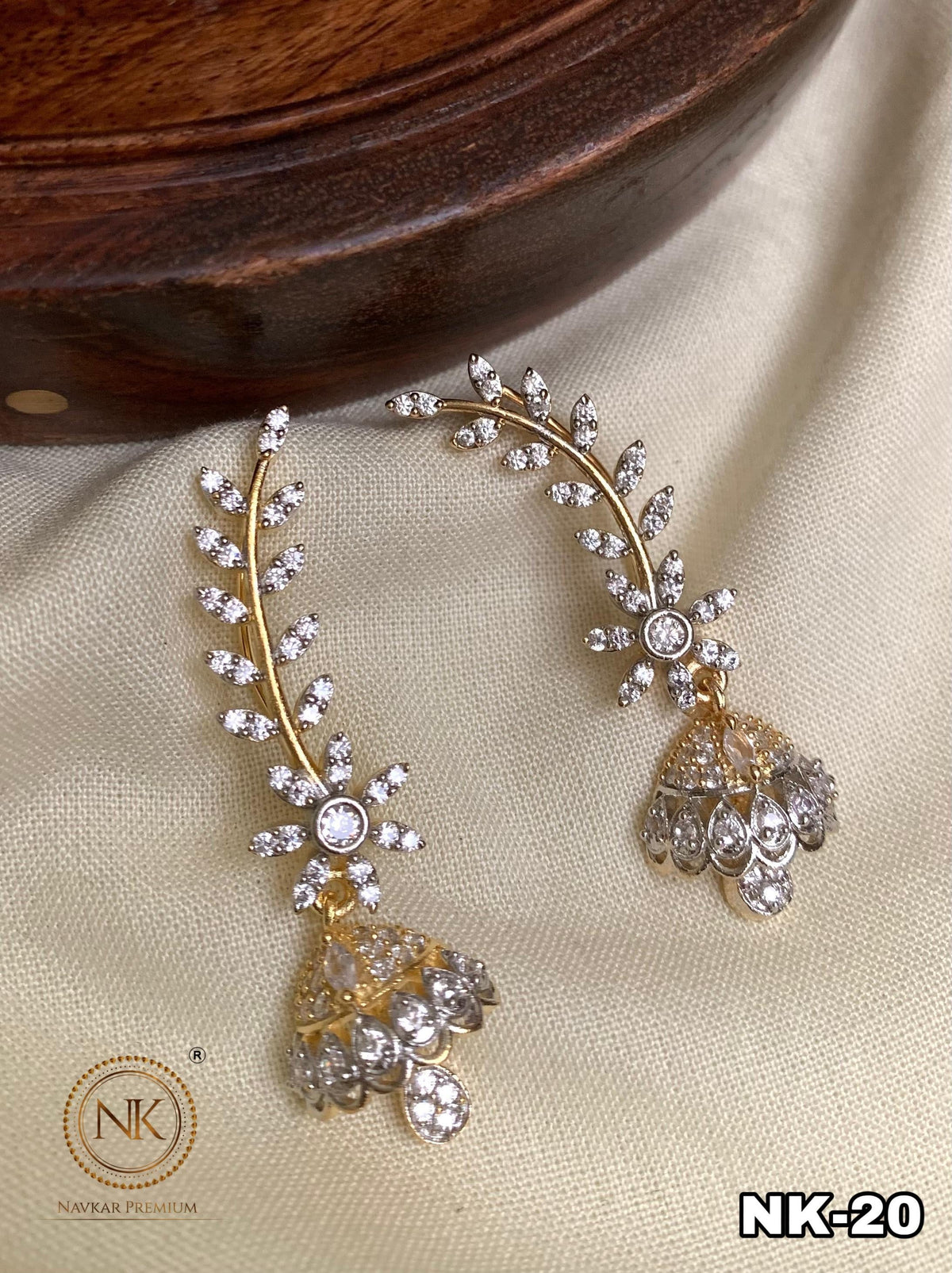 Premium daimond replica earcuff product code E44