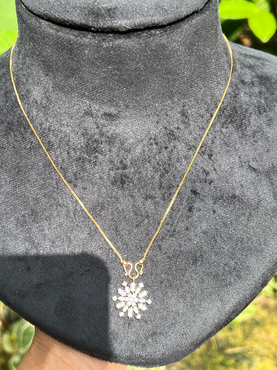 Premium diamond finish pendant with gold plated box chain product code N102