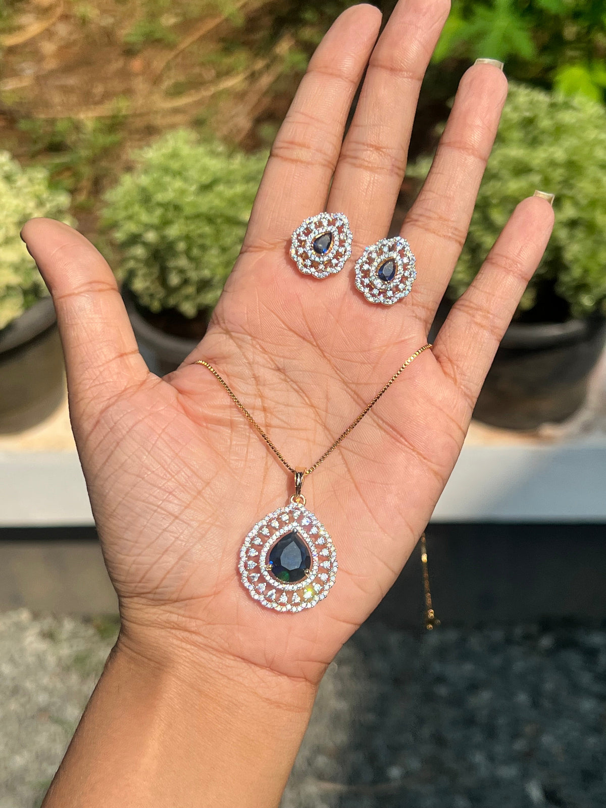Premium diamond finish party wear pendant set with chain  product code D166