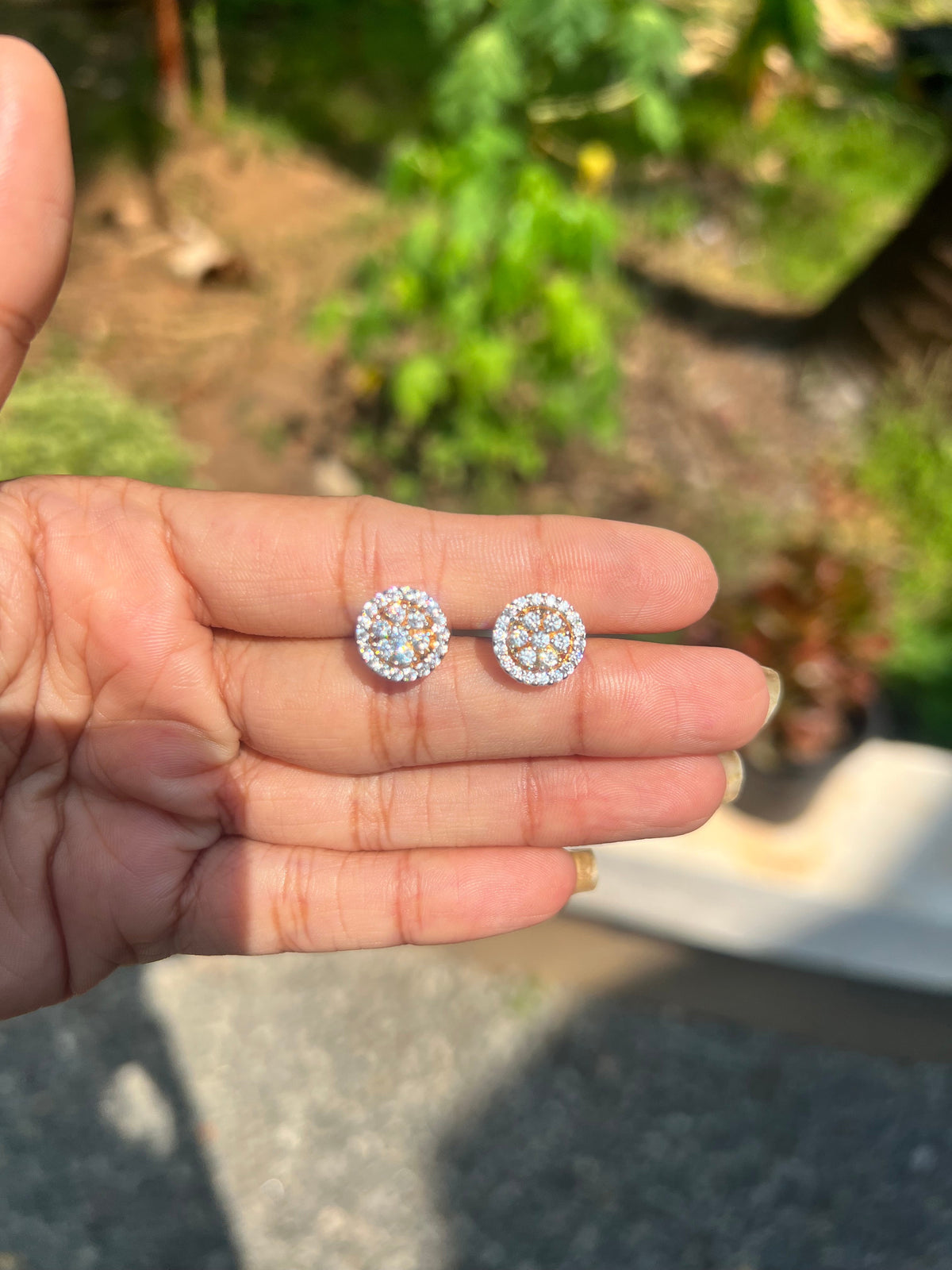Stunning Diamond finish floral stud product code E120