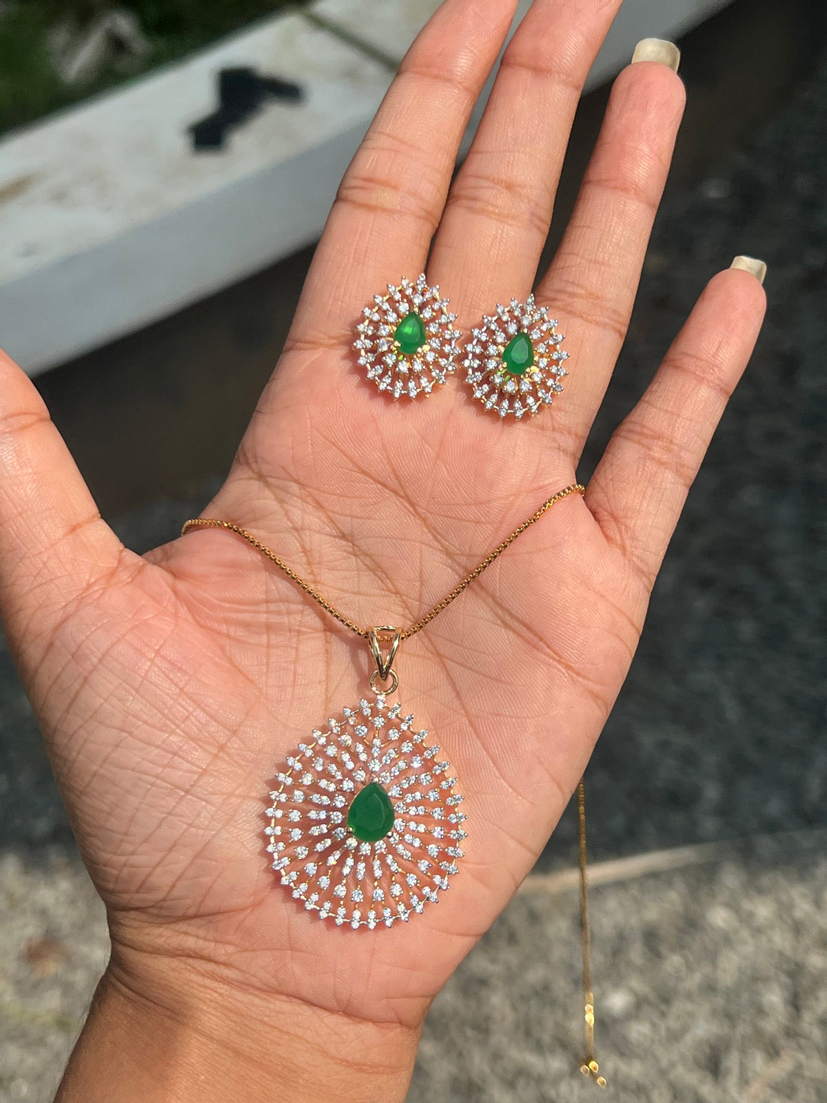 Premium diamond finish pendant chain set product code D134