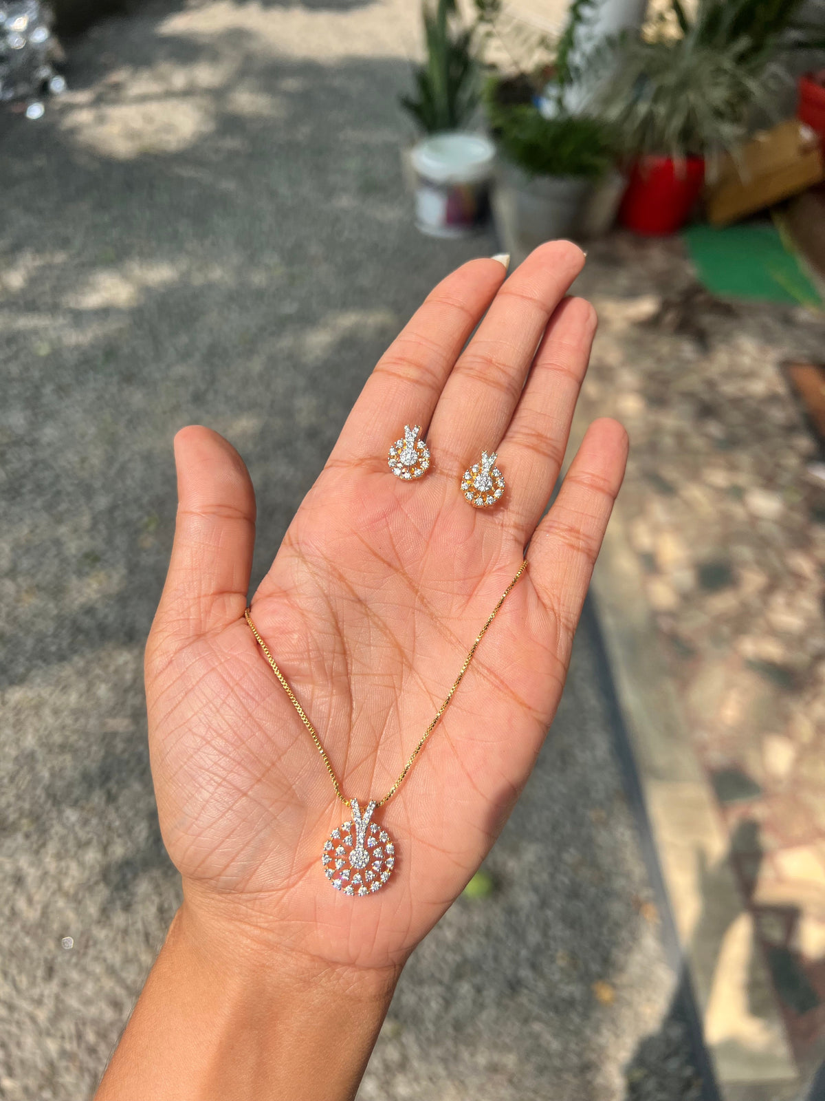 Premium diamond finish pendant chain set product code D105