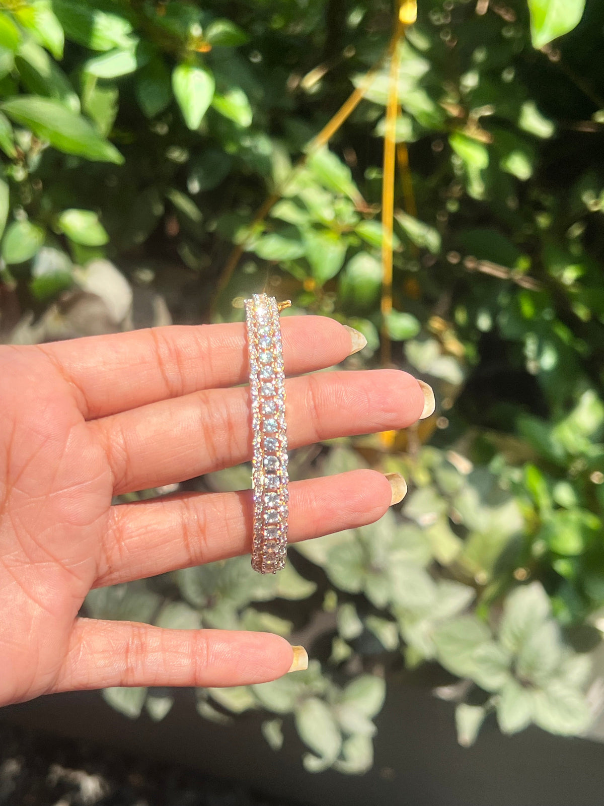 Premium diamond finish party wear not sweat proof repolishable openable bracelet product code B143