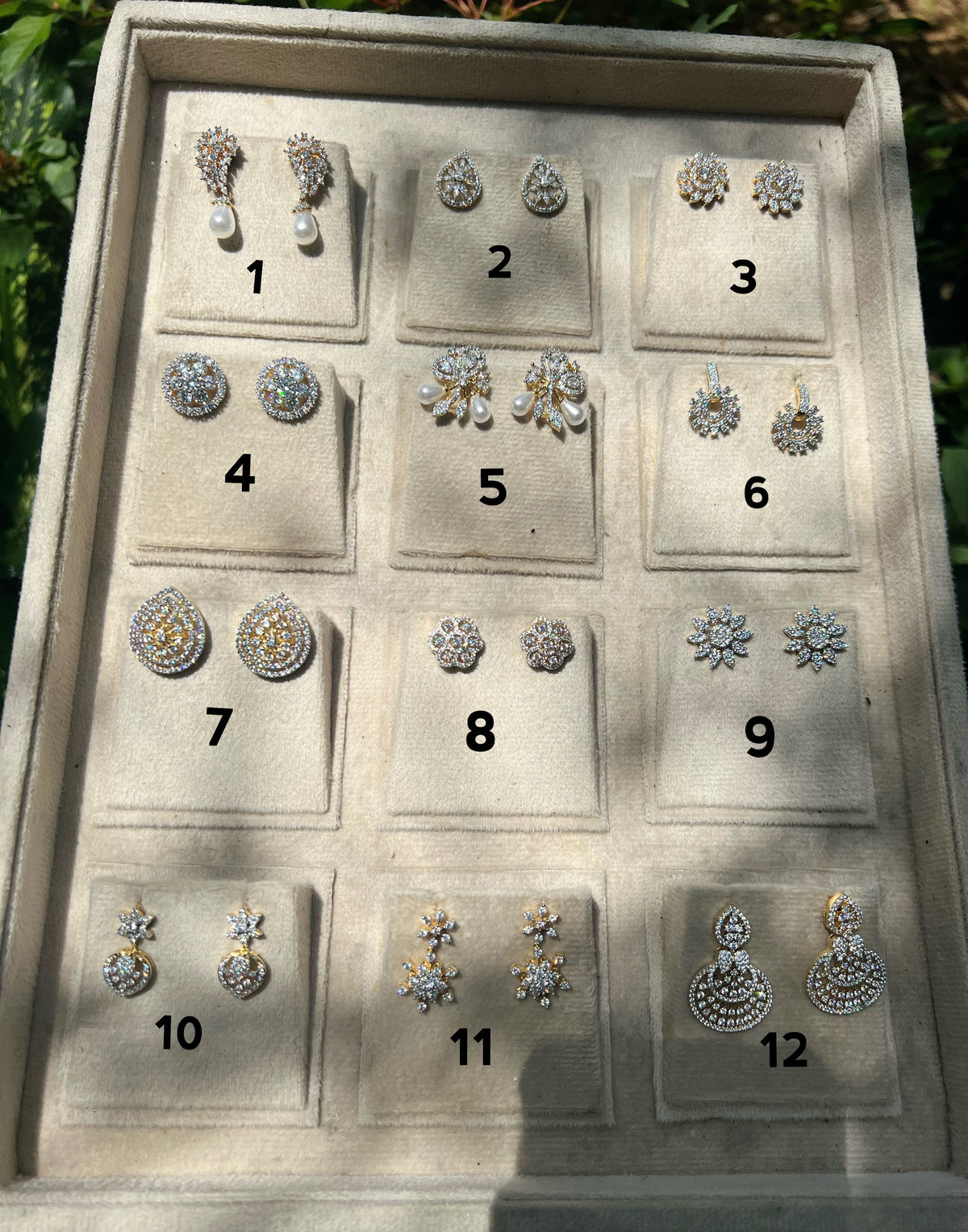 Premium quality ad daimond finish studs product code E61