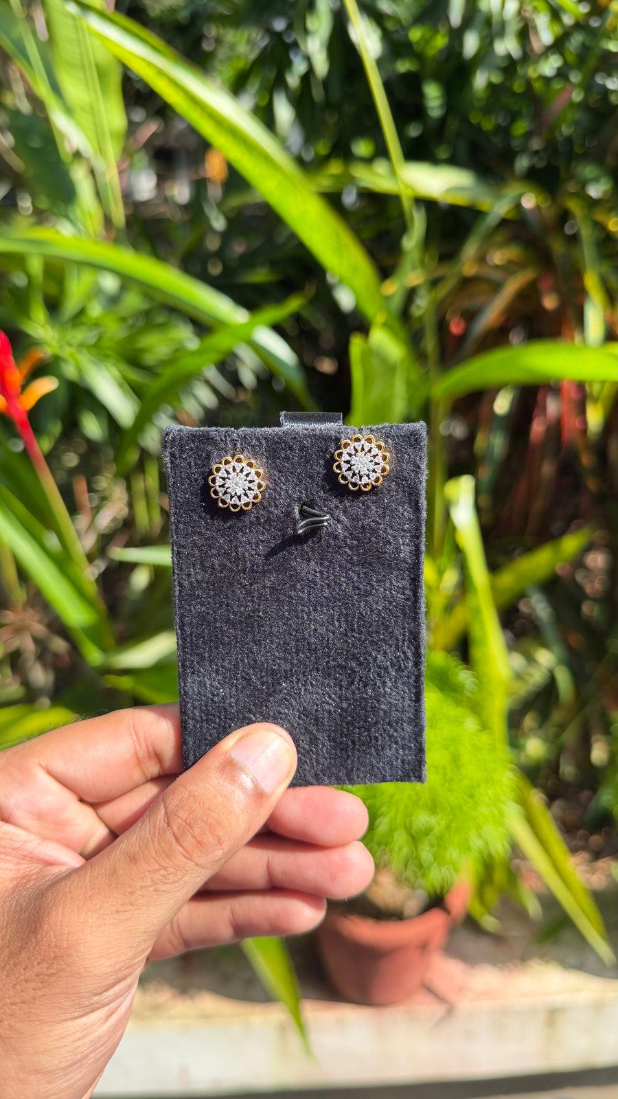 Premium diamond finish earrings Product code E242