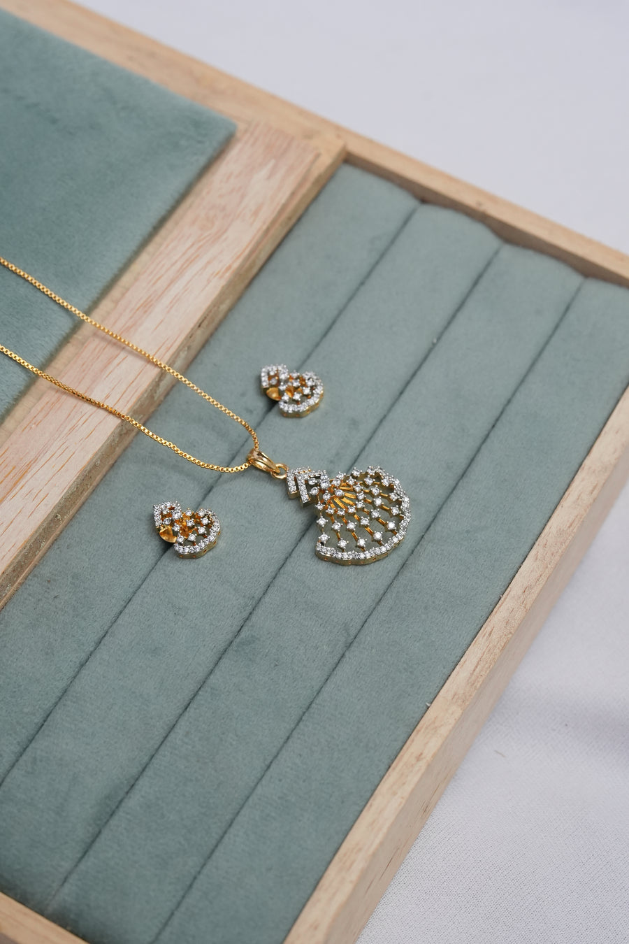 Diamond Finish Pendant Set - 49