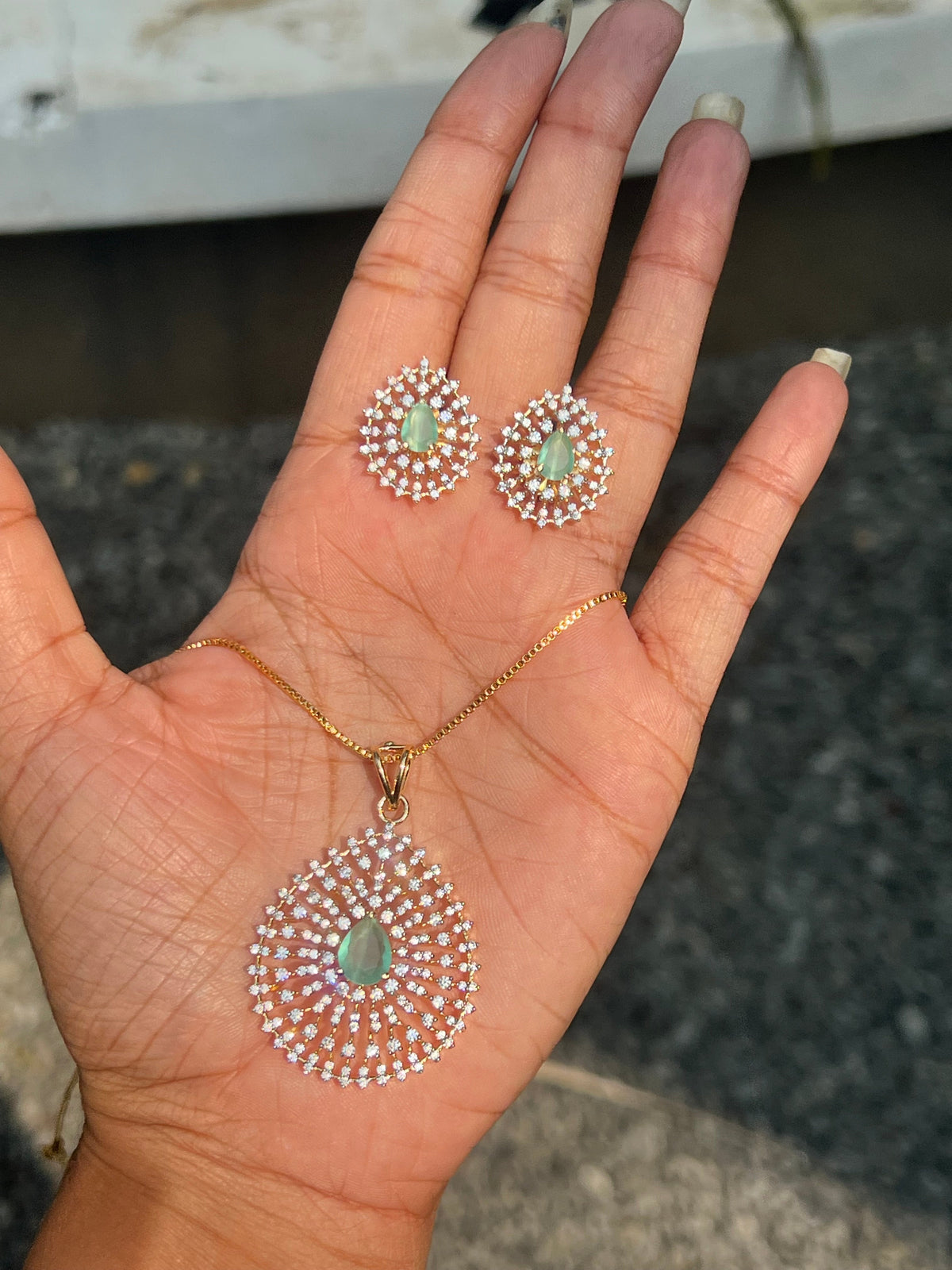 Premium diamond finish pendant chain set product code D134