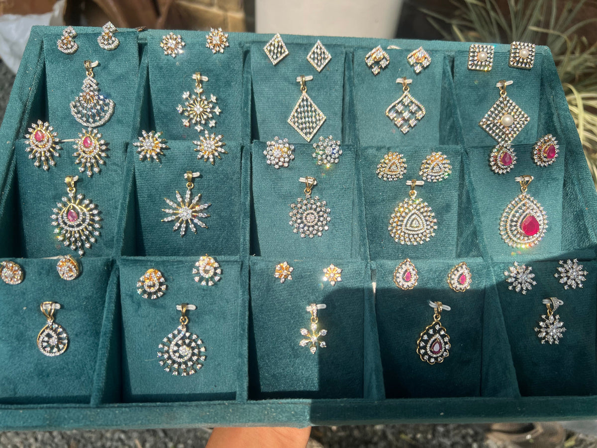 Premium diamond finish party wear repolishable pendant set product code D225