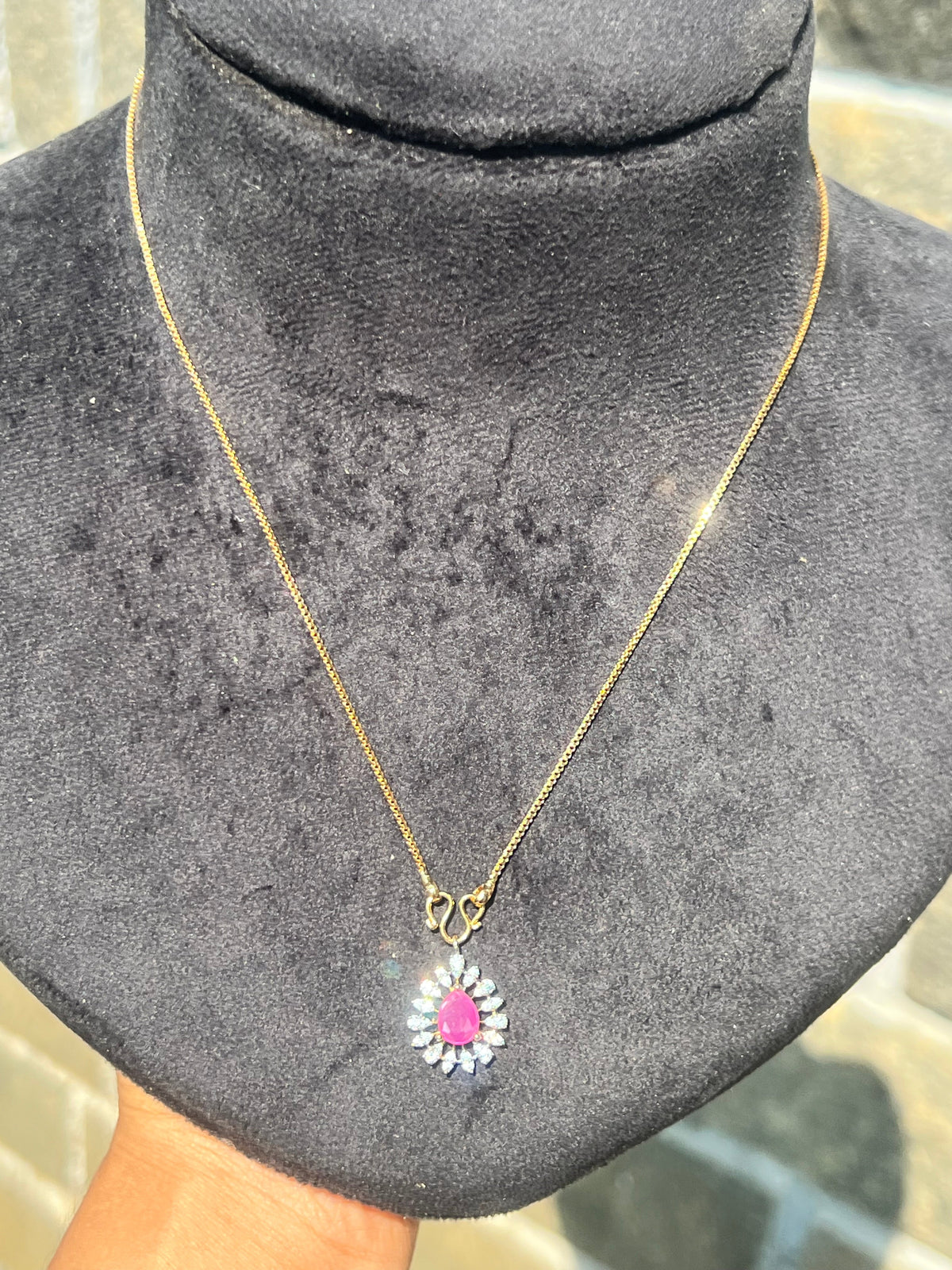 Premium occasion wear not sweat diamond finish small pendant with chain product code D125