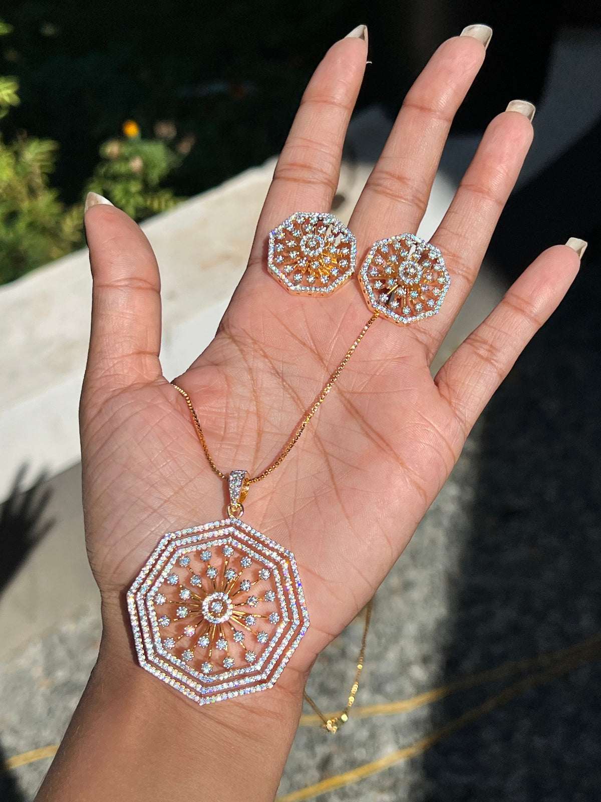 Premium diamond finish pendant chain set product code D54
