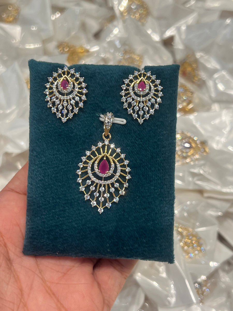 Premium diamond finish pendant set product code D335