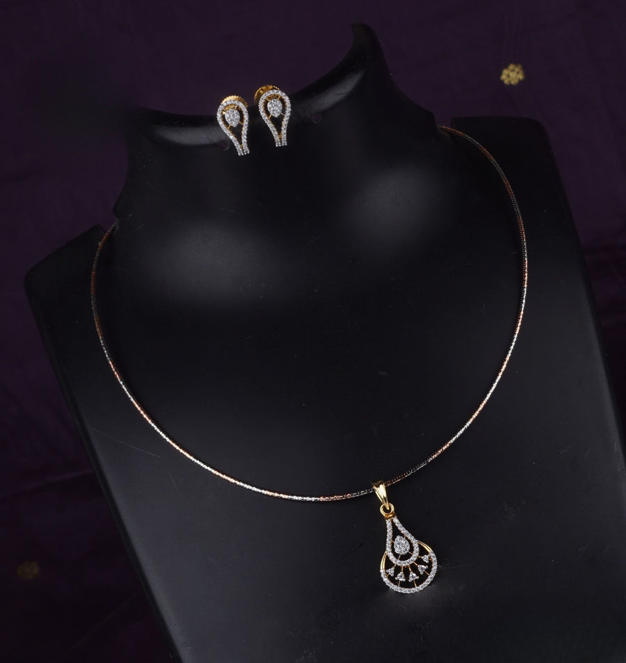 Premium daimond finish pendant chain set
