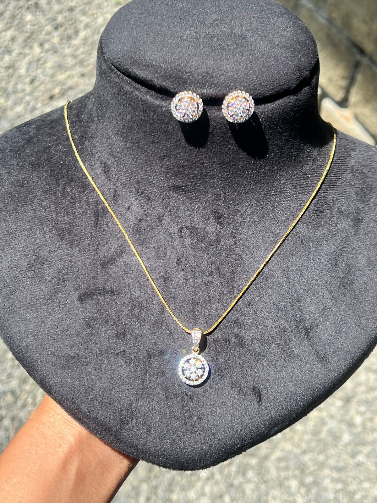 Premium party wear diamond finish pendant set with  8pidichain product Code D282