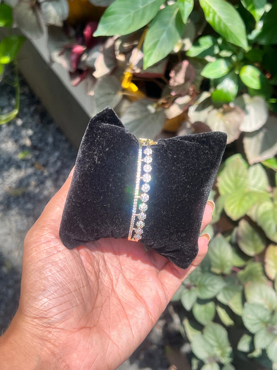 Premium party wear diamond replica not sweat proof repolishable openable bracelet product code B142