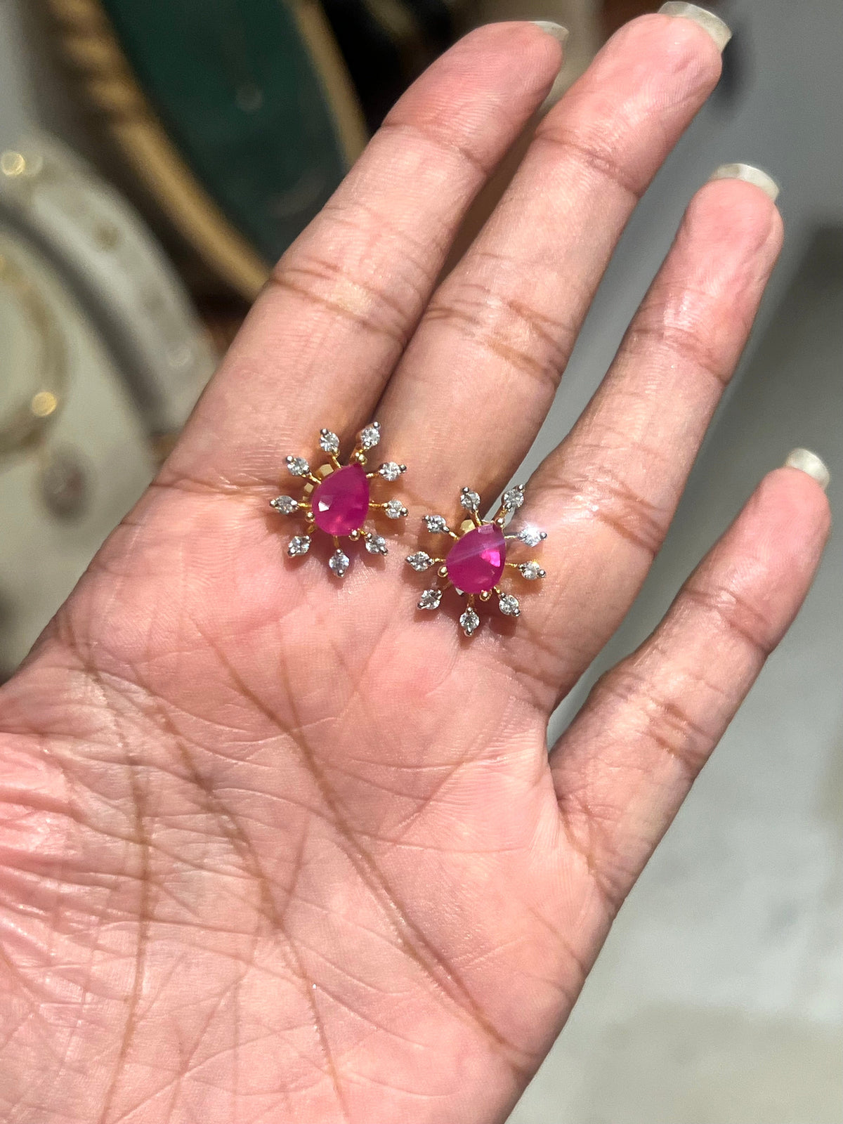 Premium diamond finish stud product code E195