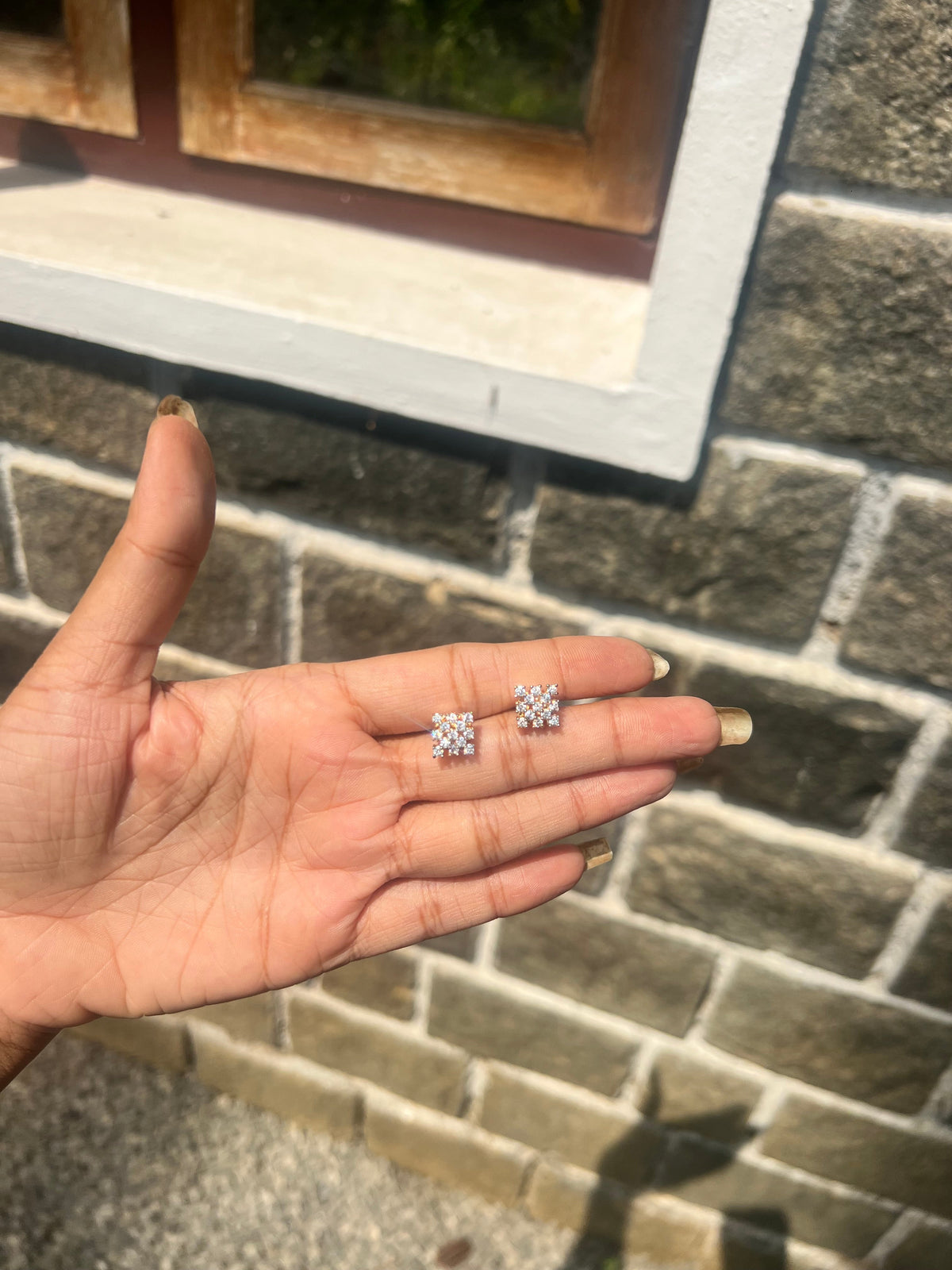 Premium Cz diamond finish stud product code E133
