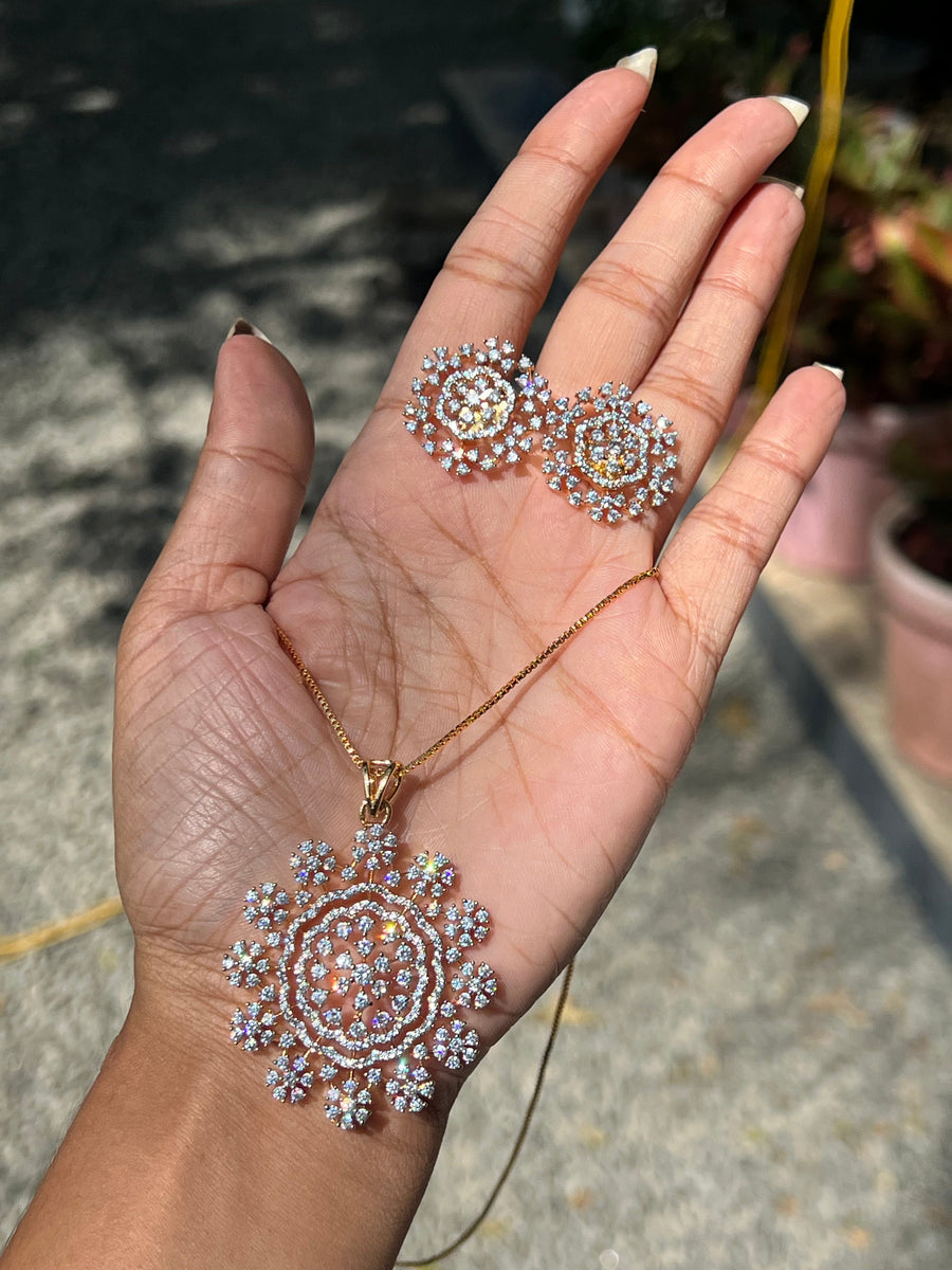 Premium daimond finish pendant  set with 8pidi long chain set product code D53