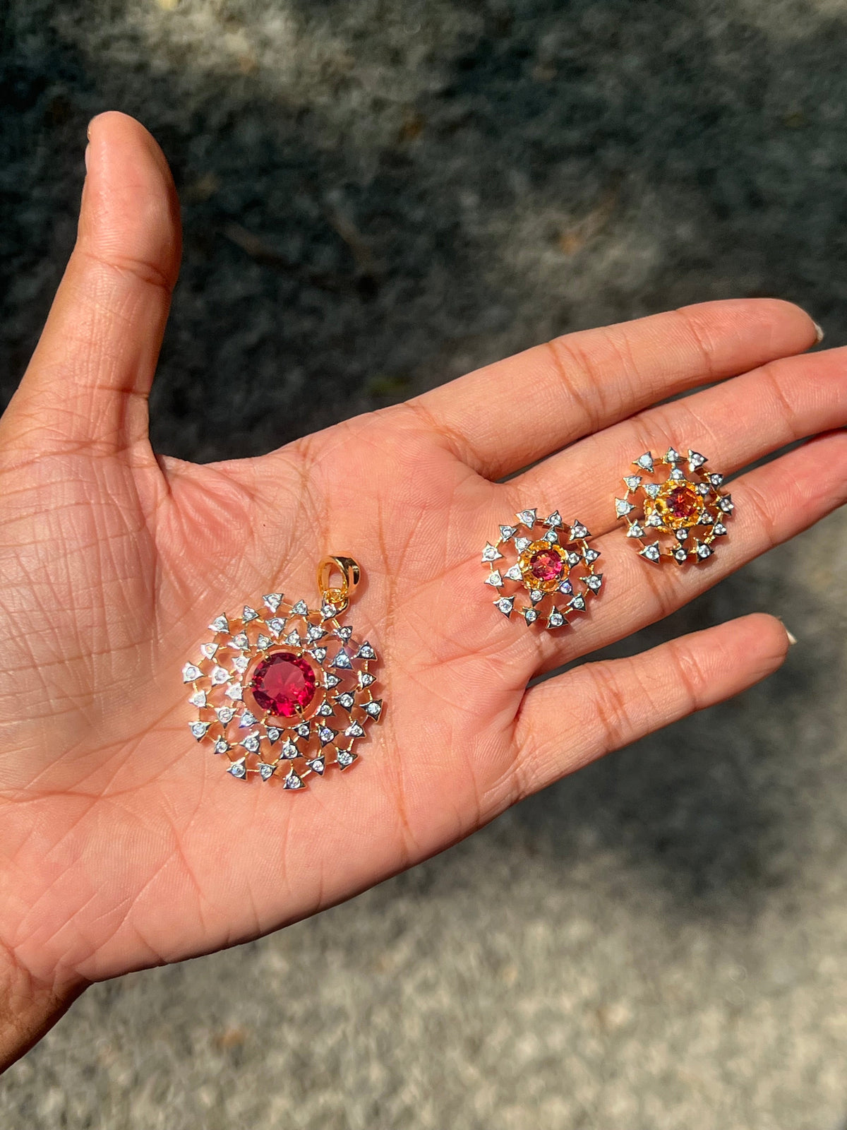 Premium diamond finish party wear pendant set product code D176
