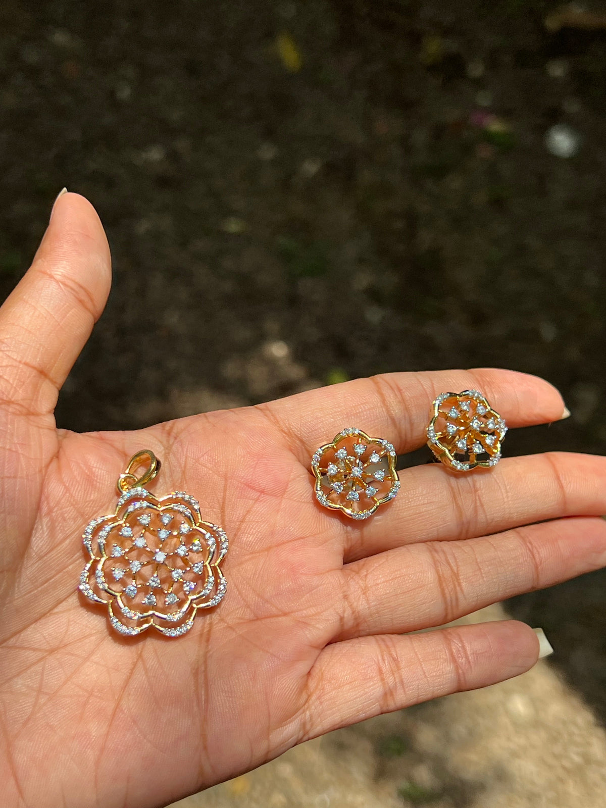 Premium daimond finish zircon pendant set product code d80