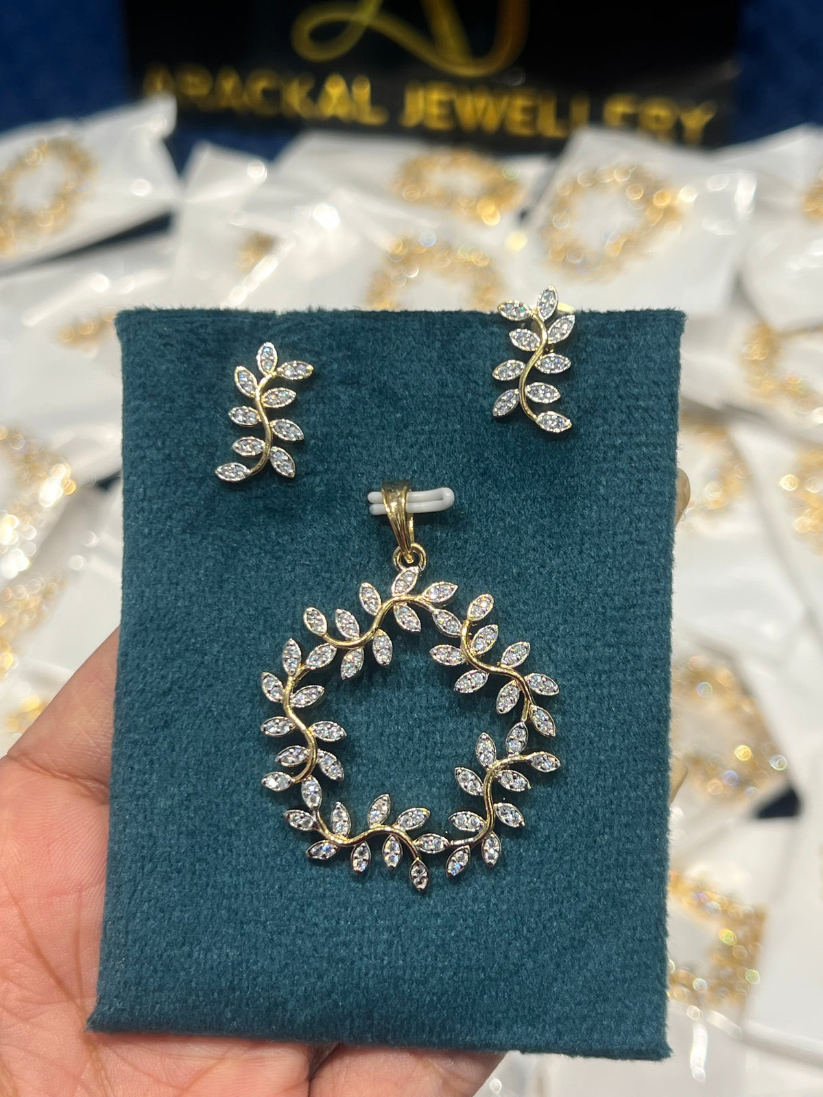 Premium quality trending party wear diamond finish leaf pendant with stud product code D300