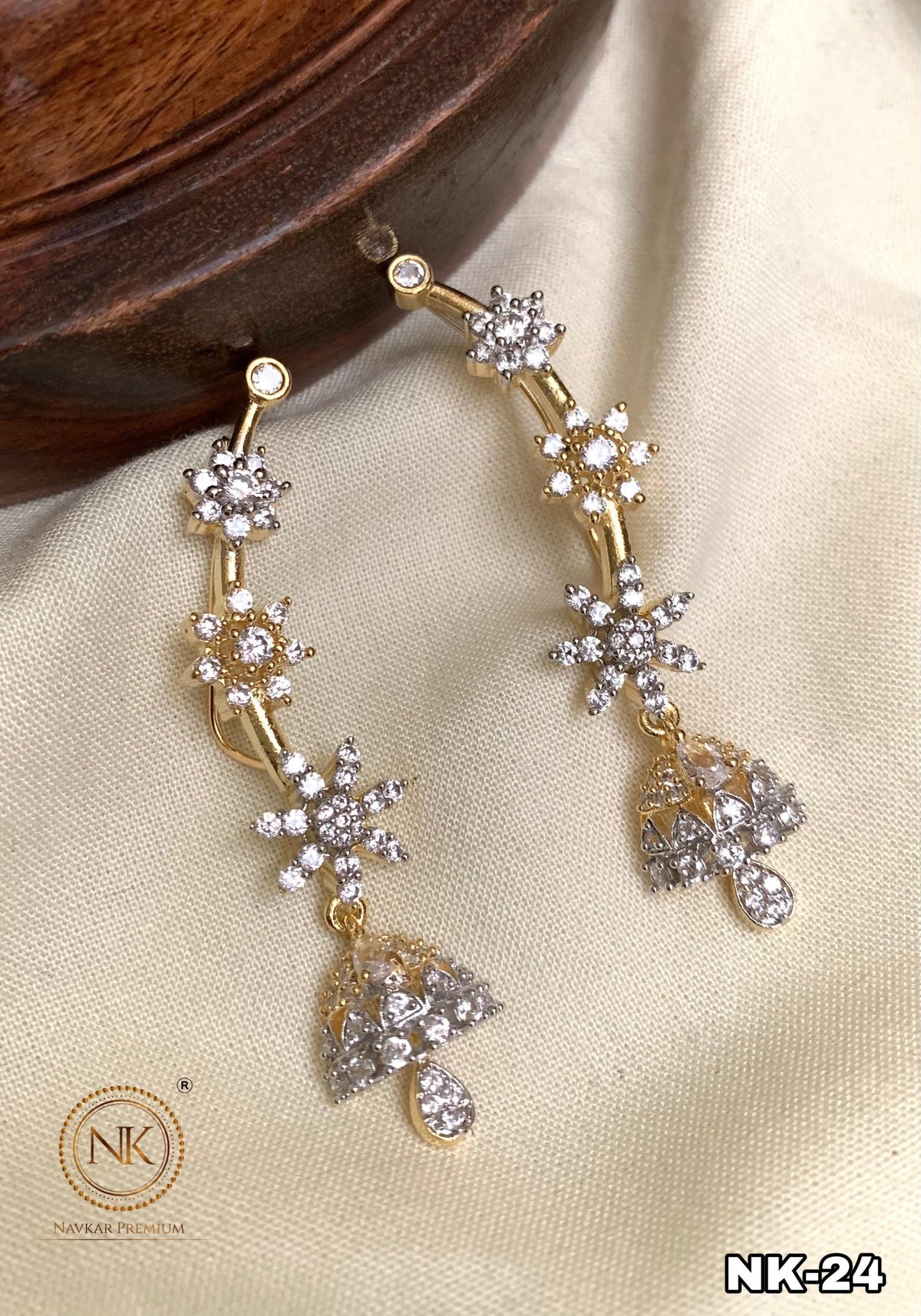 Premium daimond replica earcuff product code E44