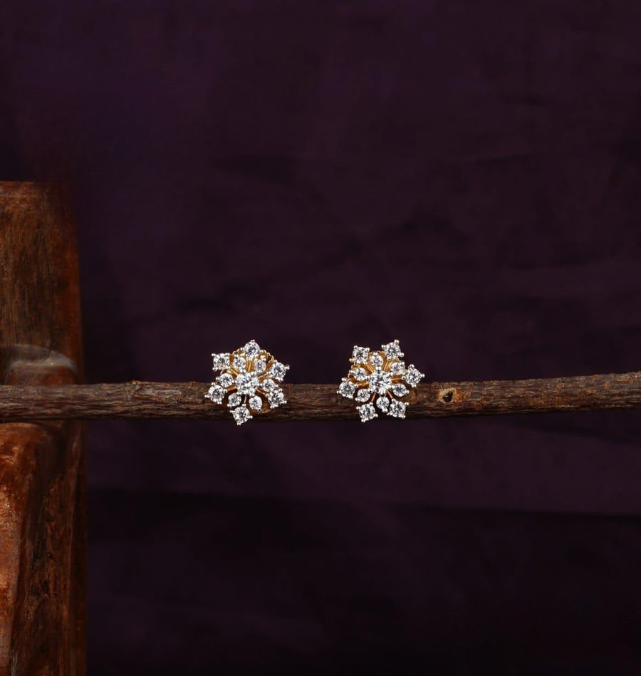 Trending Diamond finish star stud code E150