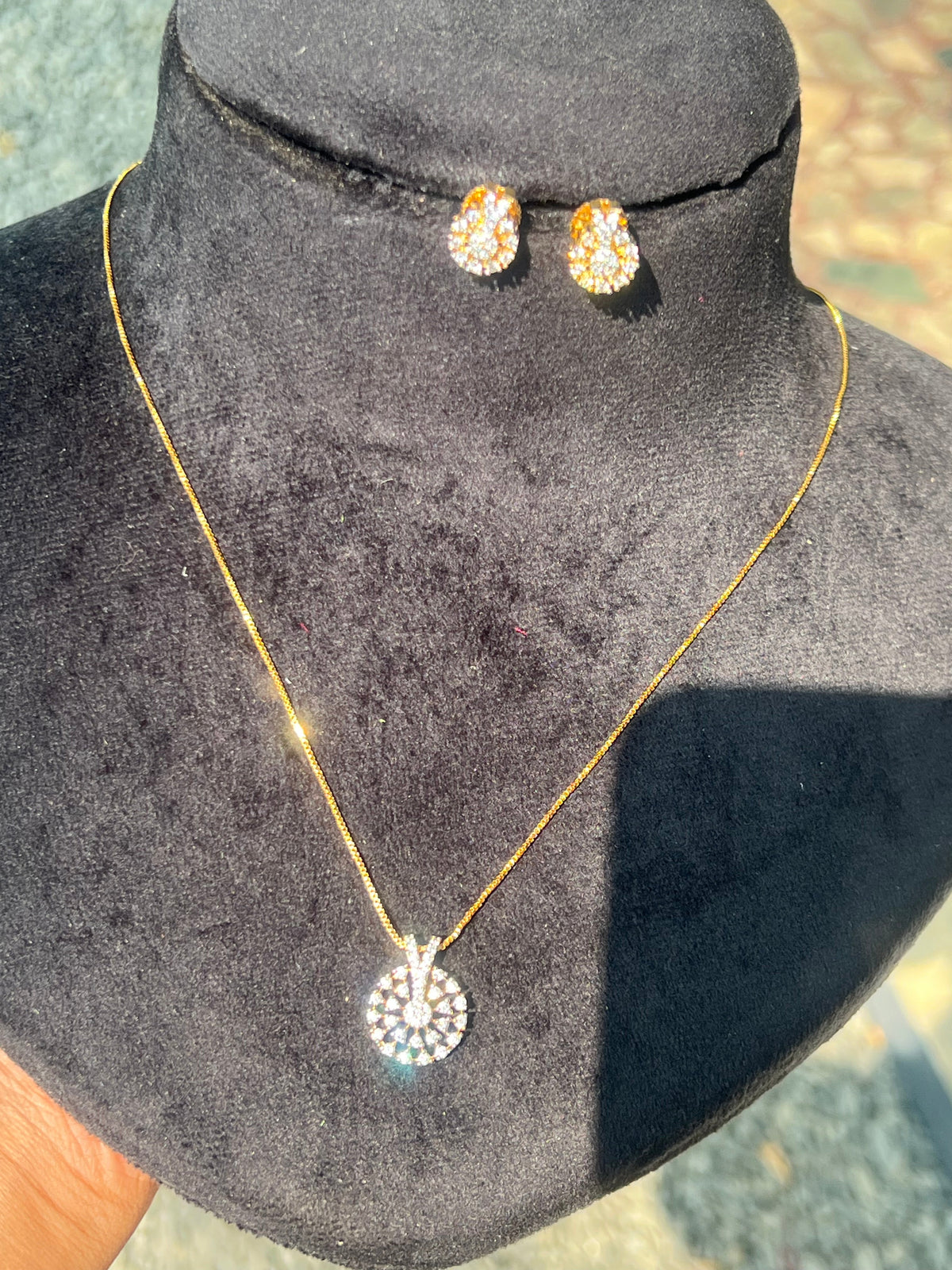 Premium diamond finish pendant chain set product code D105