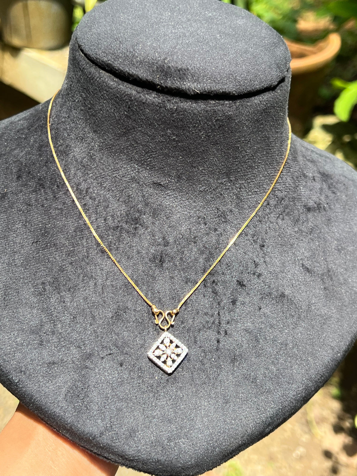 Premium nyt party diamond finish not sweat proof pendant with  box chain product code N103