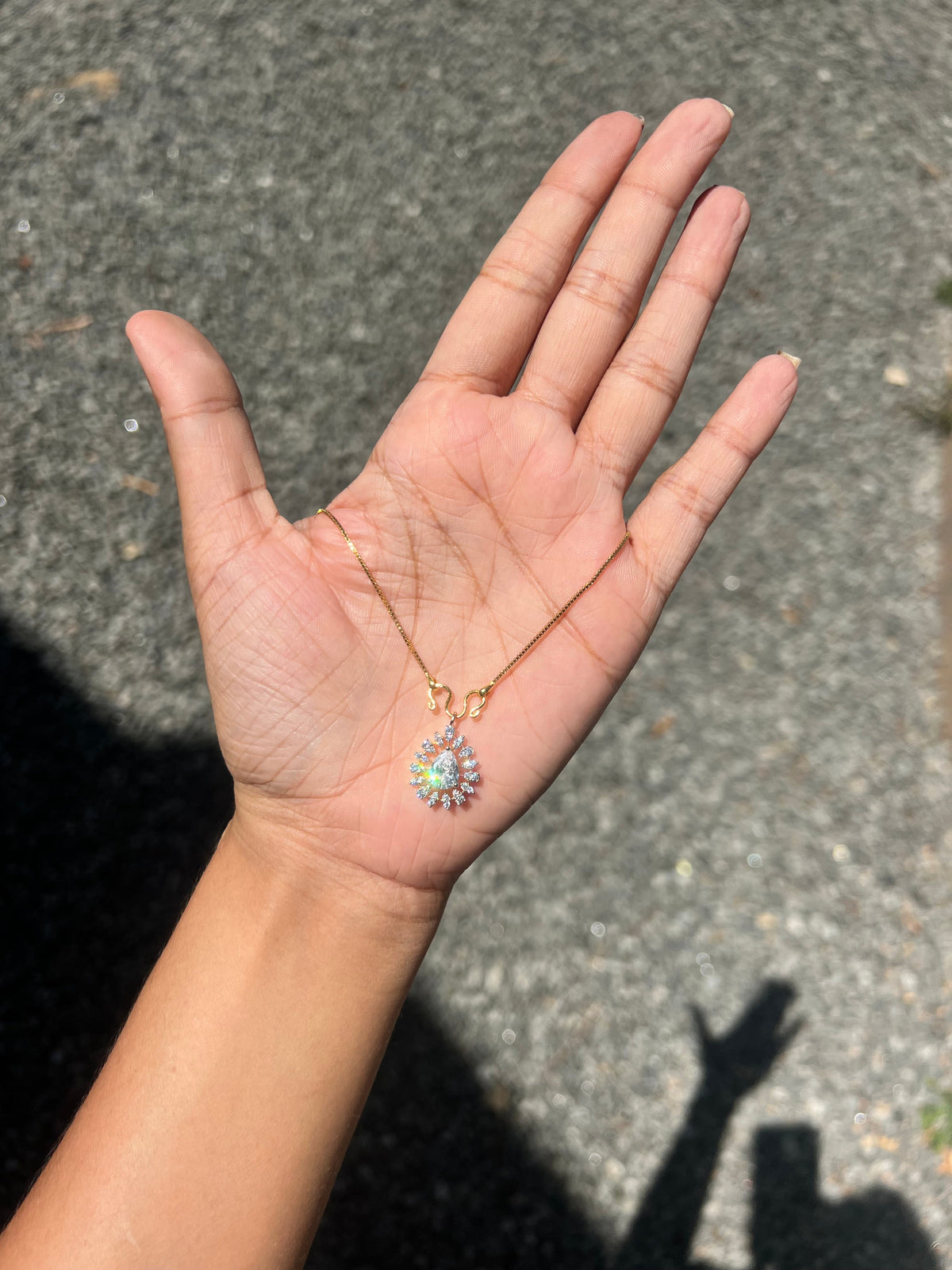 Premium occasion wear not sweat diamond finish small pendant with chain product code D125