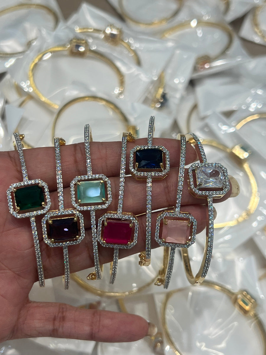 Premium diamond finish openable bracelet product code B9