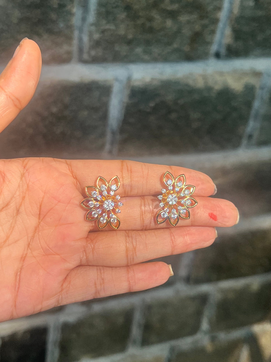 Premium diamond finish party wear stud e116