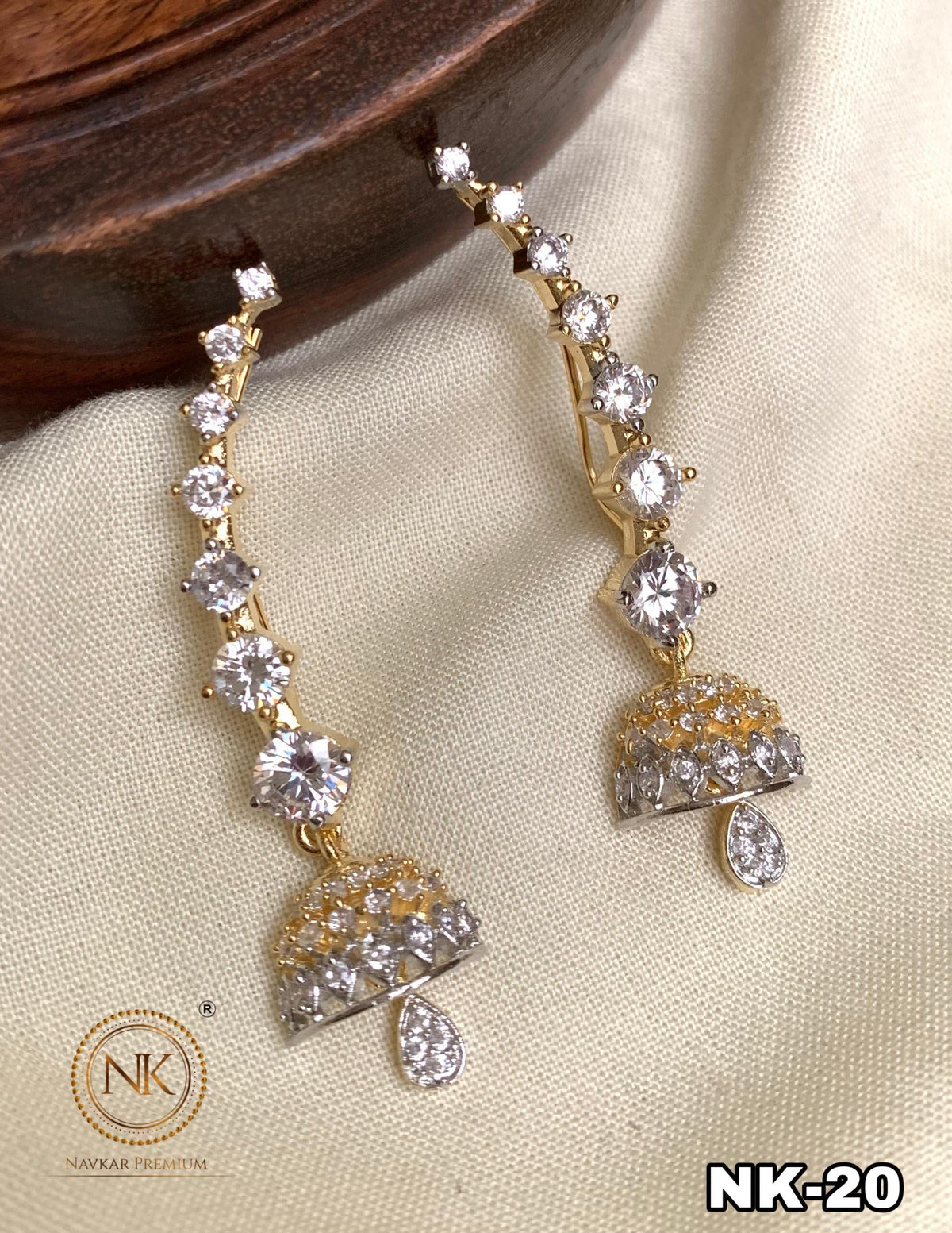 Premium daimond replica earcuff product code E44