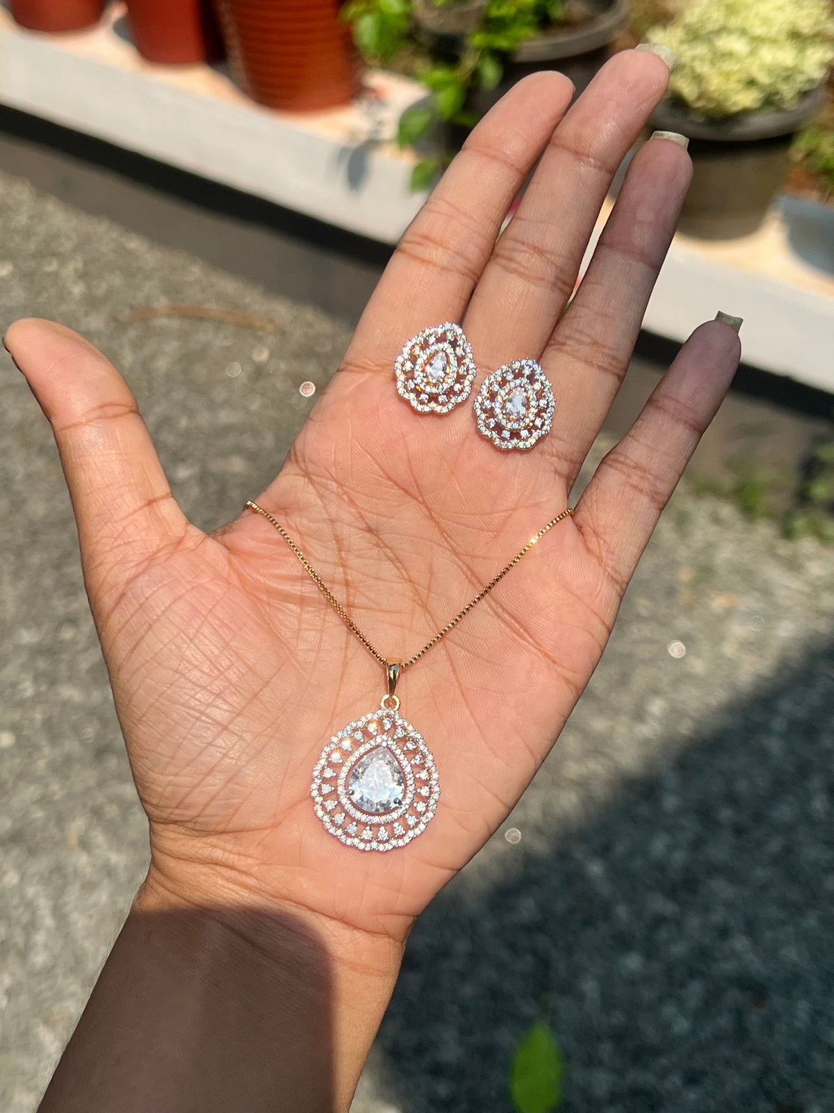 Premium diamond finish party wear pendant set with chain  product code D166