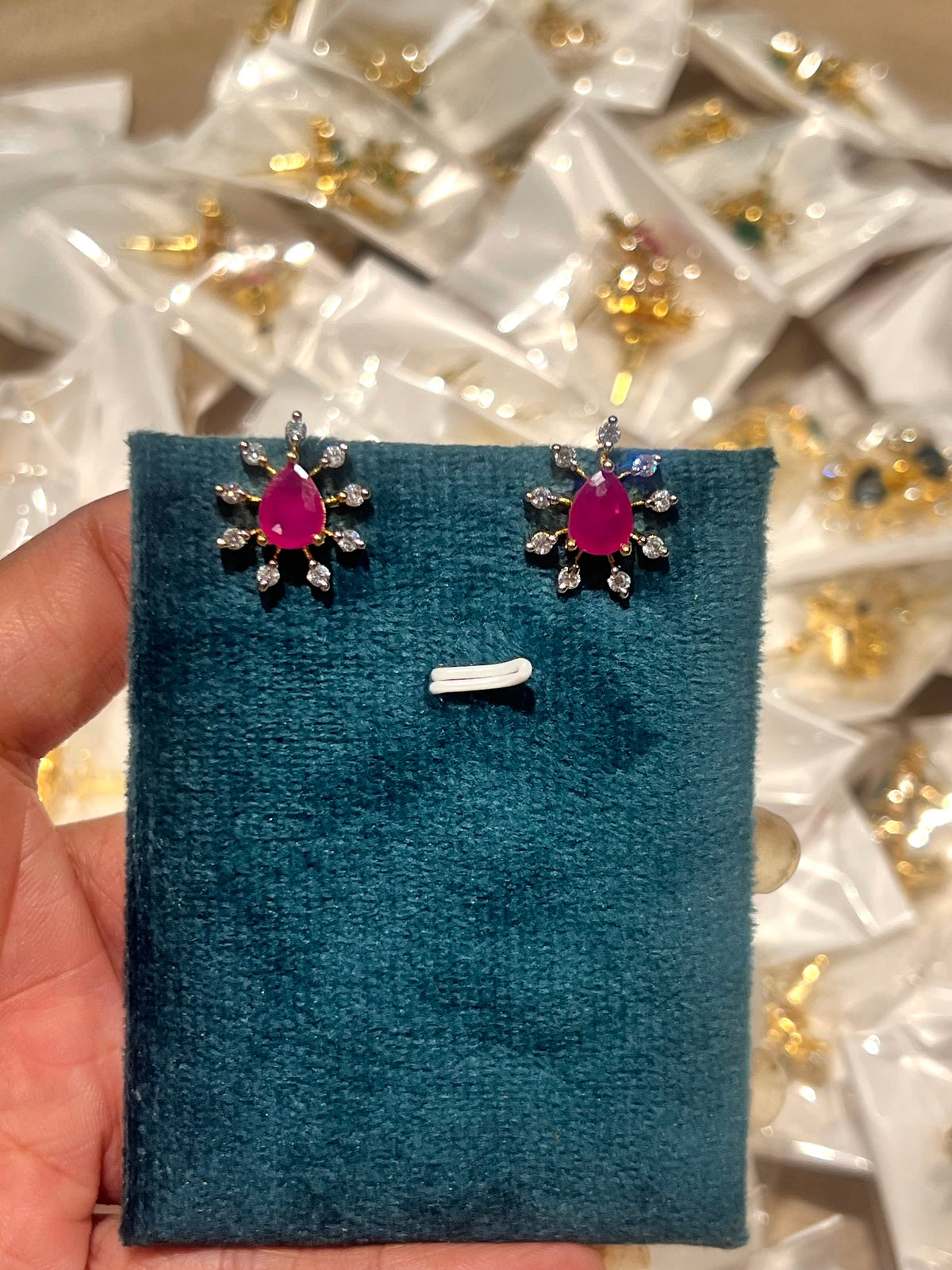 Premium diamond finish stud product code E195