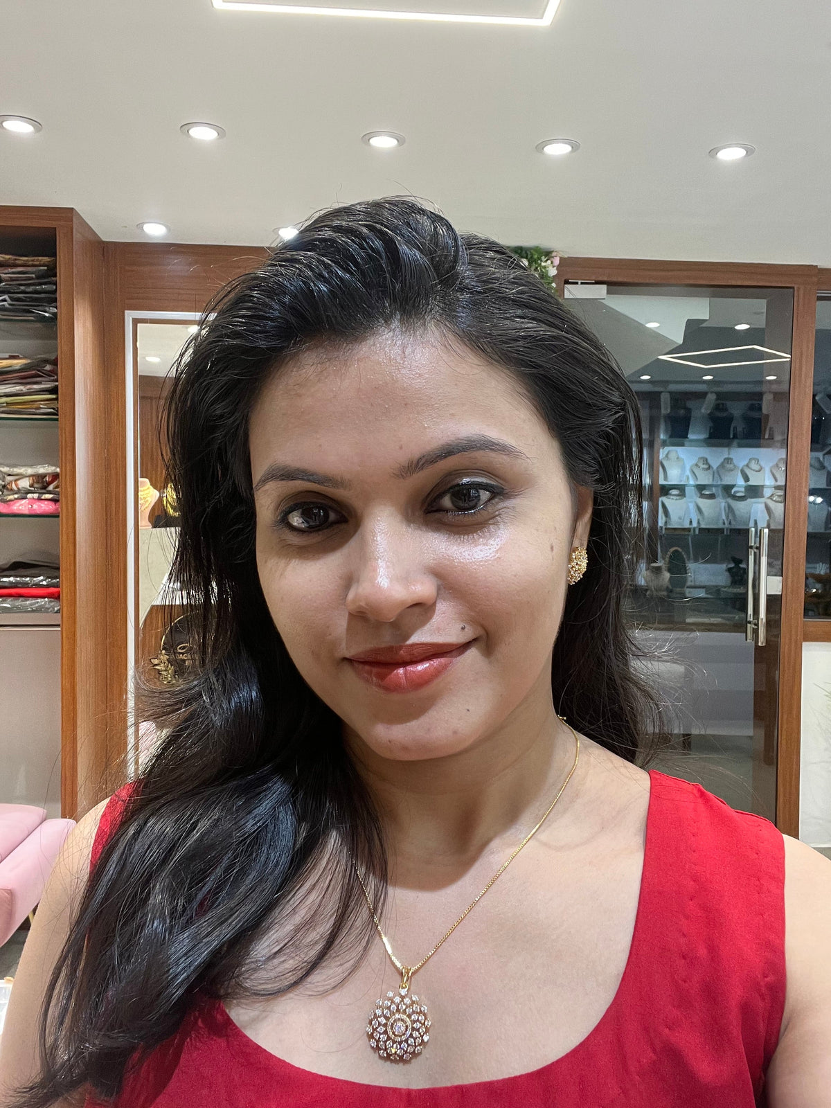 Our signature trending diamond   pendant set  with chain product code D150