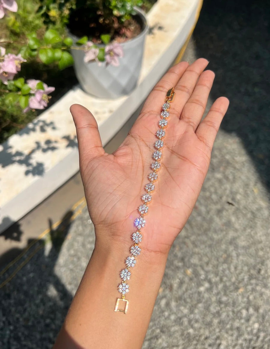 Occasion wear diamond finish bracelet suitable for 2 and 2.2 size only product code B114