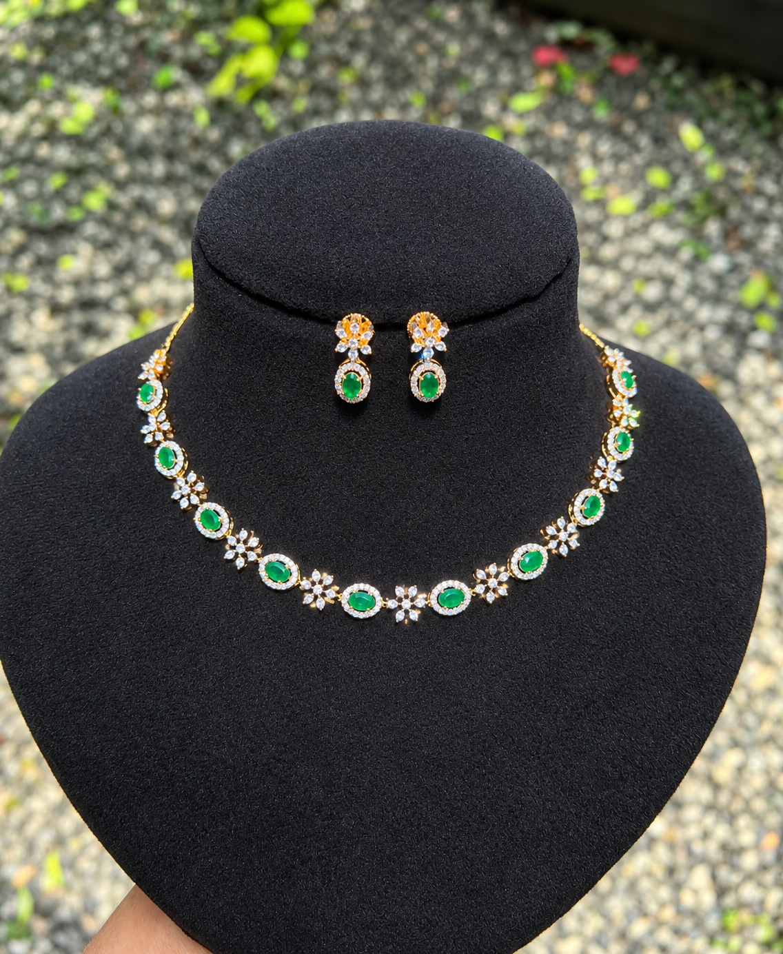 Premium diamond finish party wear necklace Product code D311