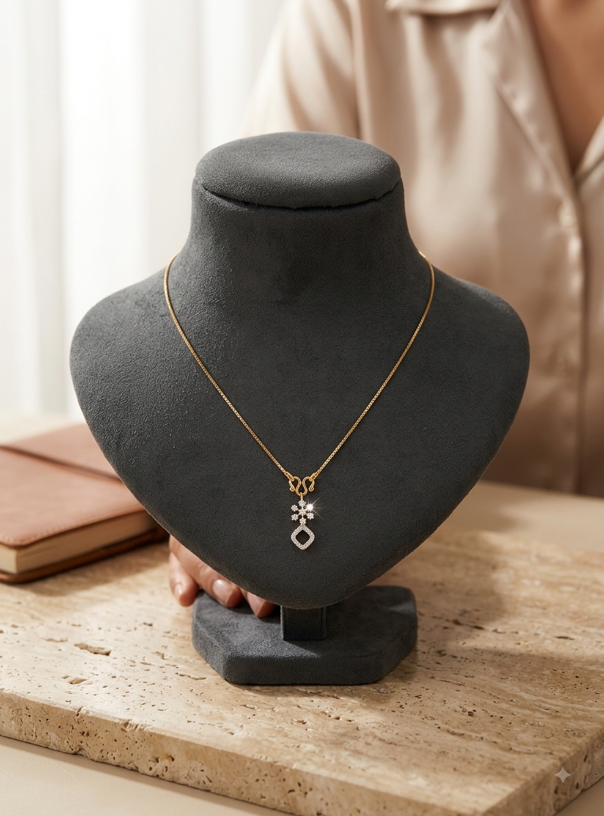 Premium quality diamond finish pendant with chain product code D380