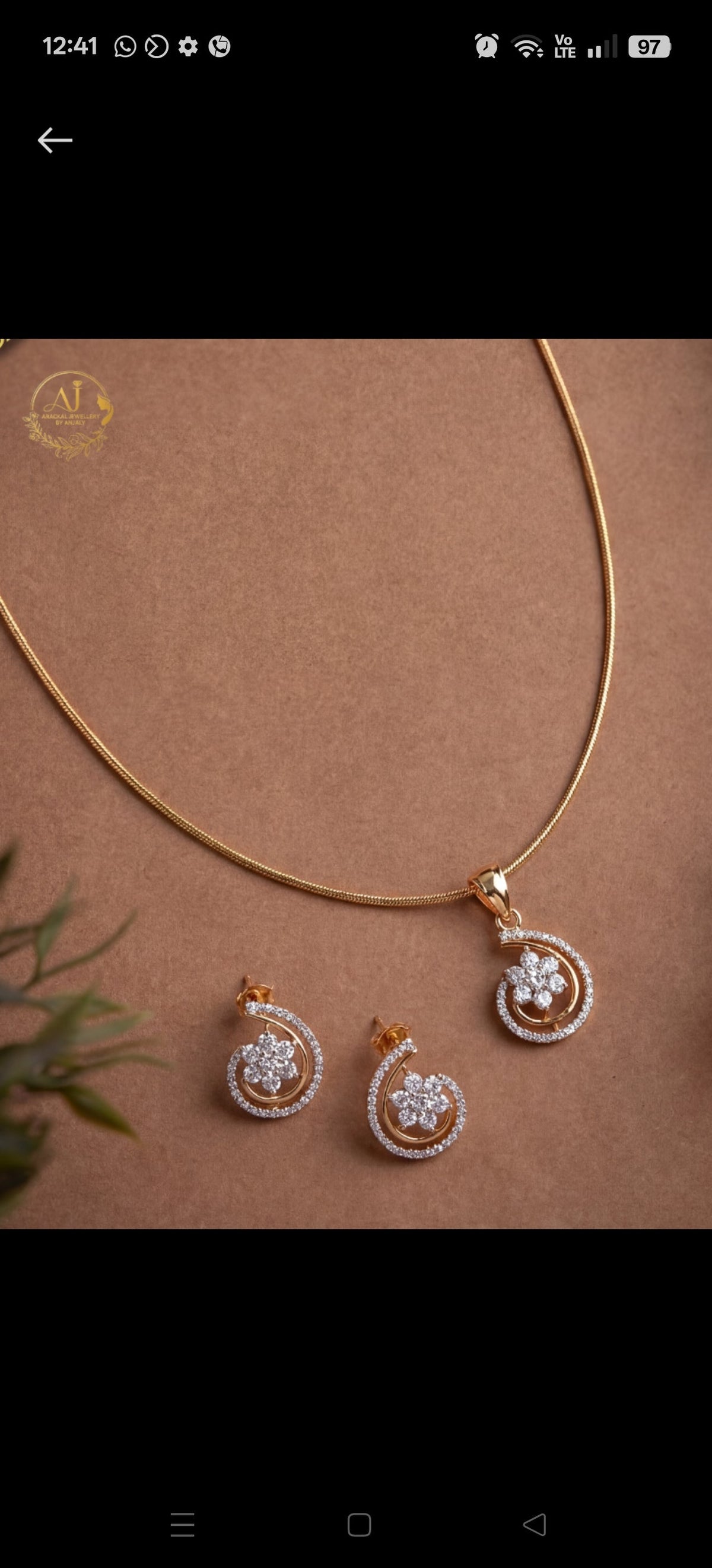 Premium diamond finish pendant set with 8pidi chain product code D21