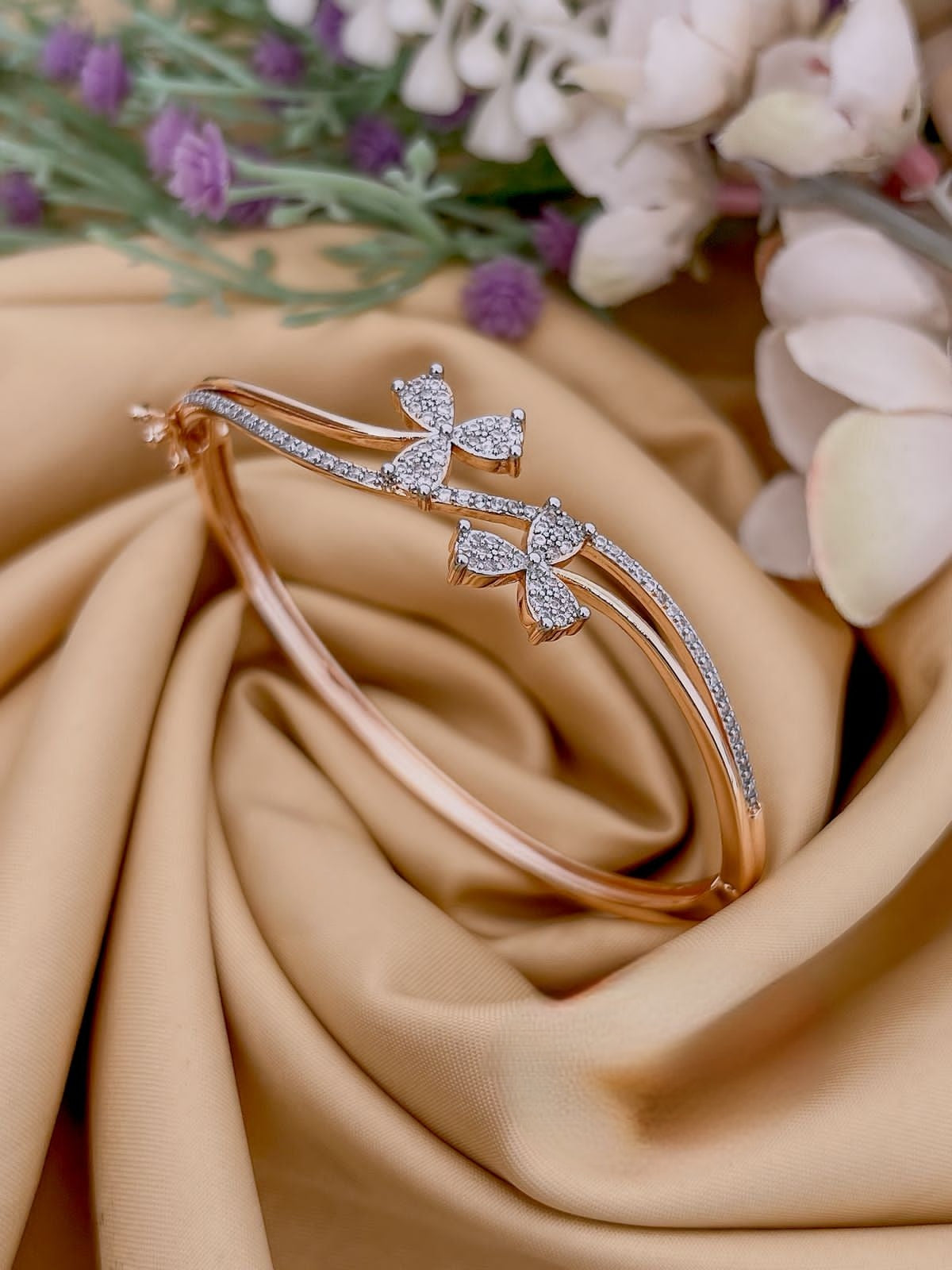 Premium ad diamond finish in rosegold polish openable bracelet product code AD7
