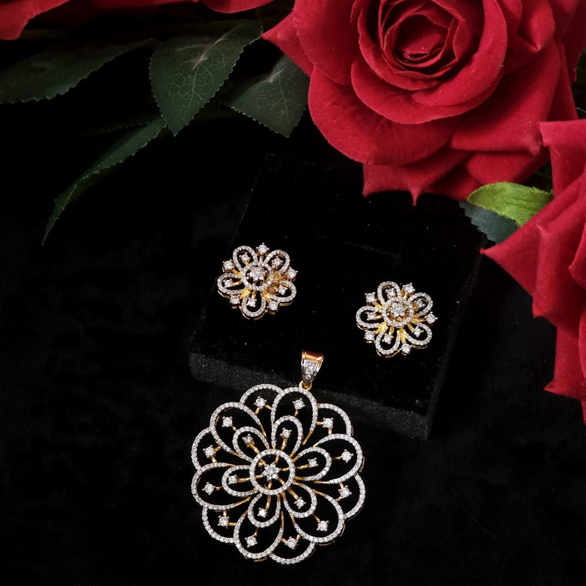Premium diamond finish party wear pendant set with 8pidi chain  product code D295
