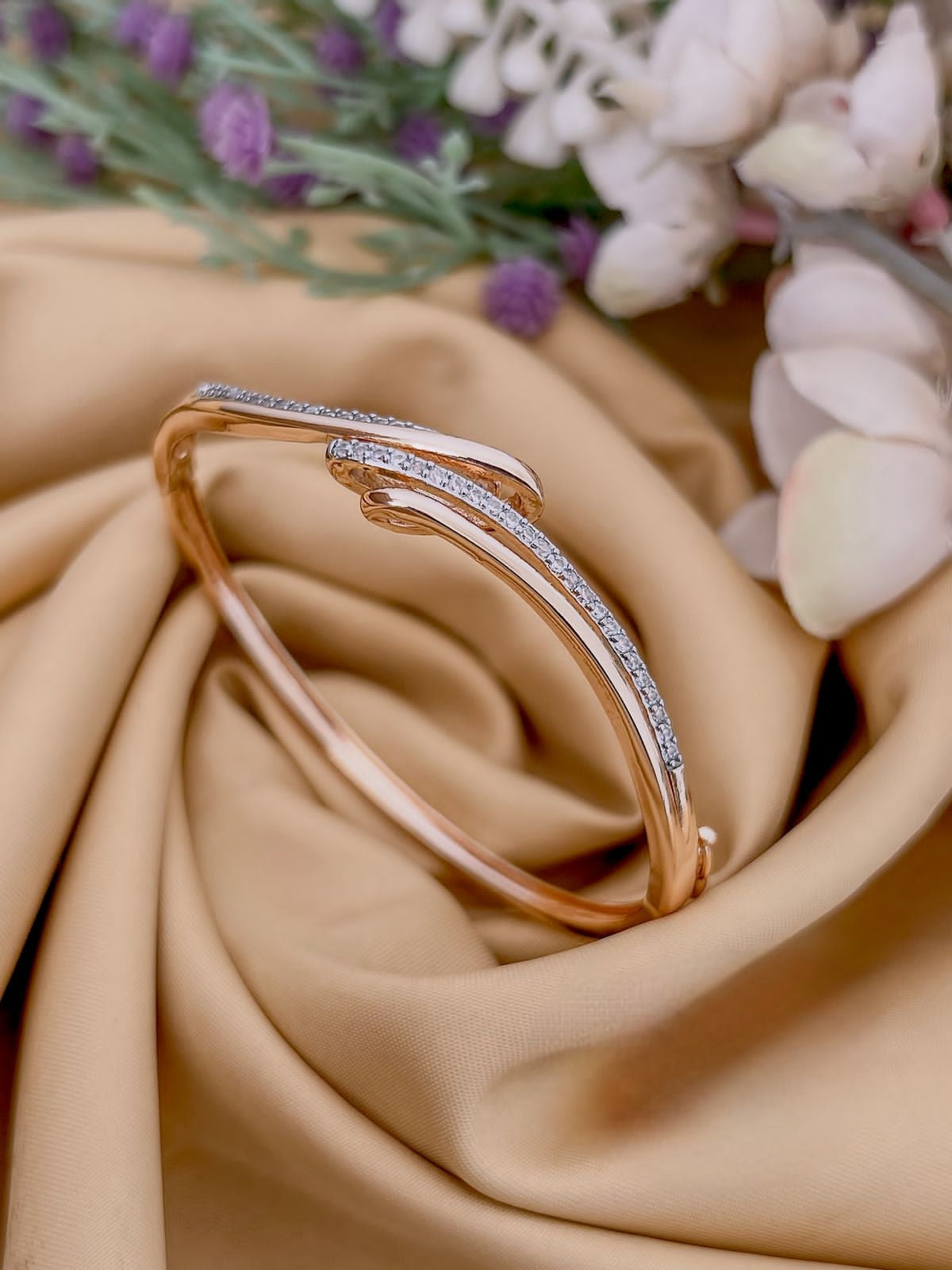 Premium ad diamond finish in rosegold polish openable bracelet product code AD7